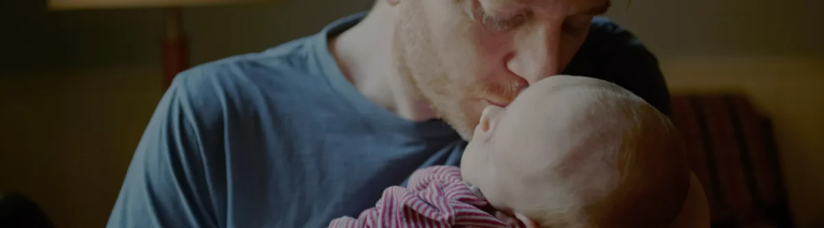 Vater mit Baby